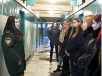 В оккупированном Донецке студентов сводили «на подвал» (фото)