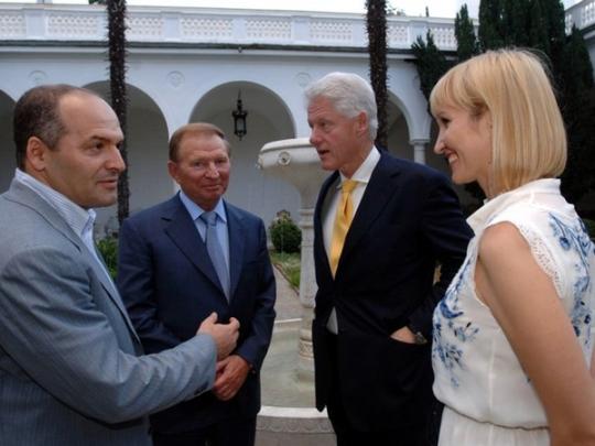 Виктор Пинчук, Леонид Кучма, Елена Пинчук с 42-м президентом США Биллом Клинтоном