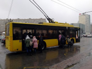В центре Киева 24 ноября изменятся маршруты автобуса и троллейбуса
