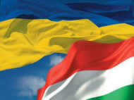 Киев отреагировал на слова Сийярто о законности выдачи украинцам паспортов Венгрии