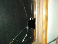 В Закарпатье брошенный в электричку камень чуть не убил пассажира (фото)
