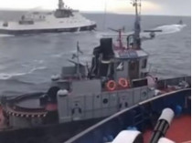 Нападение на корабли ВМС Украины возле оккупированного Крыма