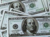 Падение гривни замедлится: что будет с курсом доллара из-за введения военного положения