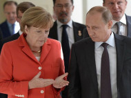 Азовский кризис: Песков рассказал, как Путин убеждал Меркель и Макрона в правильности действий россиян
