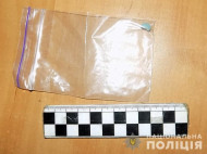 Под Одессой врачи спасают школьницу, умирающую от половины таблетки неизвестного препарата
