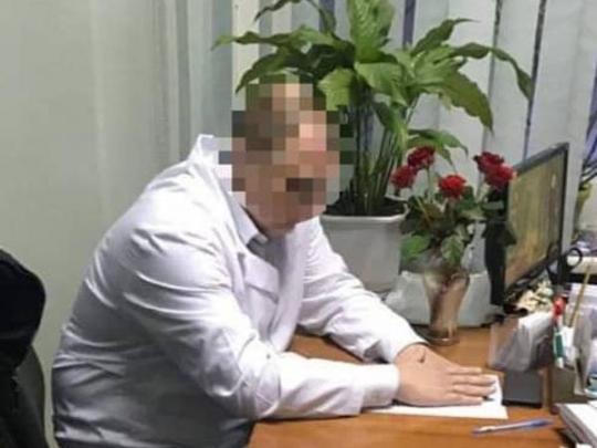 В Киеве задержали медиков, требовавших взятку с участника АТО (фото)