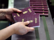 Венгрия прекратила и не будет возобновлять выдачу паспортов в своих консульствах в Украине