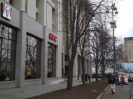 Скандальный фаст-фуд в киевском Доме профсоюзов возобновит работу 