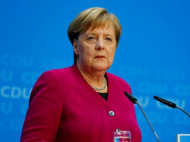 Меркель слагает с себя полномочия