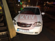 В Киеве женщина стала участницей сразу двух жутких ДТП (фото, видео)