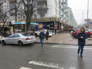В центре Киева полицейские сбили человека на тротуаре (фото)