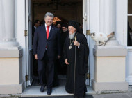 Патриарху Варфоломею поступают угрозы из России, — Порошенко