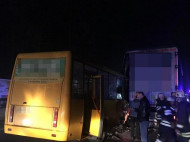 ДТП с фурой и маршруткой под Киевом: стало известно о смерти пострадавшего