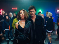 «Время и Стекло» представили дерзкий клип «Песня про лицо» (фото, видео)