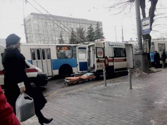 В Виннице произошел взрыв в троллейбусе