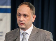 Используют даже удобрения: министр рассказал о новых способах давления РФ на Украину (видео)