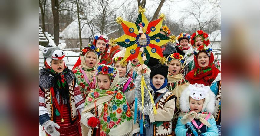 Как украинцы отмечали Святвечер и рождественские праздники и в какие приметы они верили?