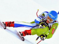 Сломанный нос и выбитый зуб: жуткое падение горнолыжника на этапе Кубка мира (видео) 