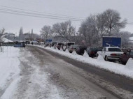 В очередях на КПВВ на Донбассе за день умерло два человека