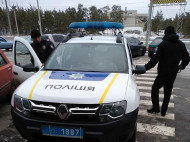 Подают плохой пример: в сети показали полицейских, злостно нарушивших ПДД