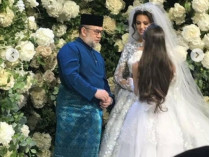 Король Малайзии с невестой