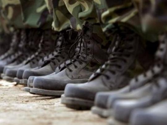 солдатские ботинки