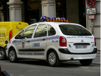 Полицейский автомобиль в Гранаде