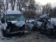 В страшном ДТП под Харьковом погибли четыре человека: фото с места аварии