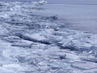 Зима, холода: одно из Великих озер покрывается льдом (завораживающее видео)