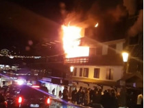 На курорте в Куршевеле вспыхнул смертельный пожар: видео с места ЧП