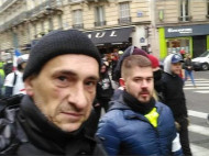 Воевал против Украины на Донбассе: на протестах во Франции заметили наемника "ДНР"-"ЛНР" (фото)