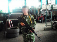 Требовал секса и денег: на Донбассе задержали боевика «ДНР» (фото)
