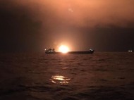 Пожар на танкерах в Черном море: выживших моряков доставили на берег только спустя сутки