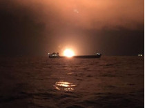 Пожар в Черном море: одному из танкеров было запрещено заходить в порт из-за санкций