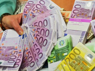 С 27 января банки в странах ЕС начали изымать из обращения купюры достоинством 500 евро