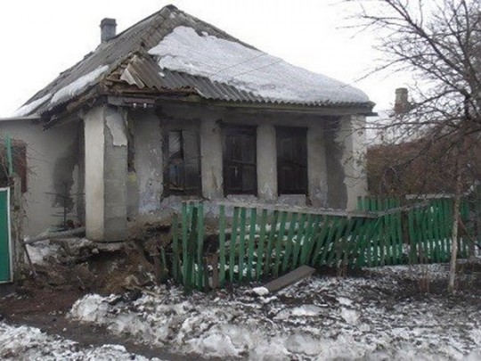Разрушенный дом в Катериновке