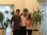 Владимир Филат с сыном и супругой