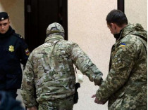 захваченные украинские моряки в тюрьме