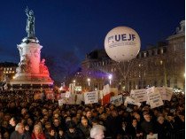 Массовая демонстрация в Париже 