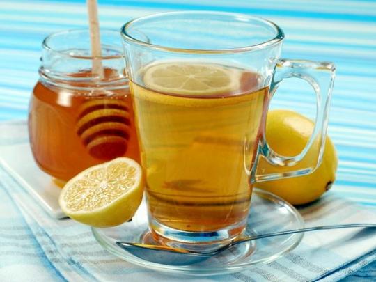вода с медом и лимоном