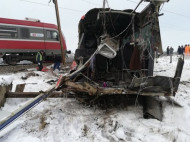 В Сербии поезд переехал автобус с детьми: пять погибших, десятки раненых