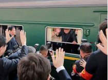 Ким Чен Ын в бронированном поезде