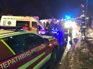 Смертельное ДТП с участием кареты «скорой помощи» в Киеве: погибли три человека (видео)