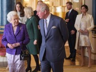 «Меган загнали в угол»: эксперт по языку жестов проанализировала встречу королевской семьи (фото, видео) 