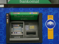 Сеть банкоматов в Польше добавила меню на украинском языке