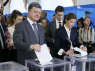 Путин не выносит даже мысли о том, что Порошенко сможет еще раз выиграть президентские выборы, — Рolitico