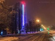 Огромный градусник с часами: в Харькове появился новый красочный мурал (фото)