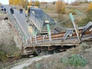 За год в России рухнуло больше полусотни мостов. Как долго продержится Керченский? (фото, видео)