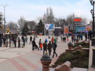 Людей нет: сеть насмешило видео празднования годовщины аннексии Крыма в Керчи 