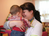 В Одессу доставили ребенка, брошенного матерью в одном из российских роддомов (фото)